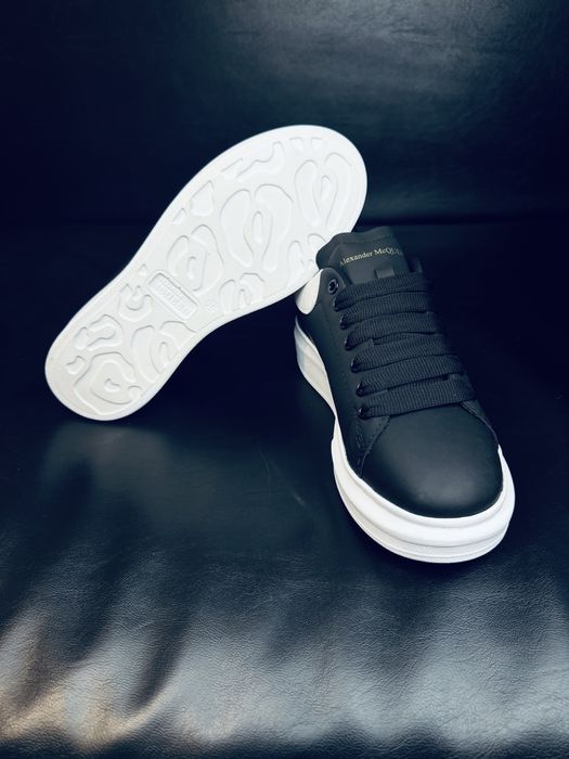 Alexander MC Queen Premium unisex