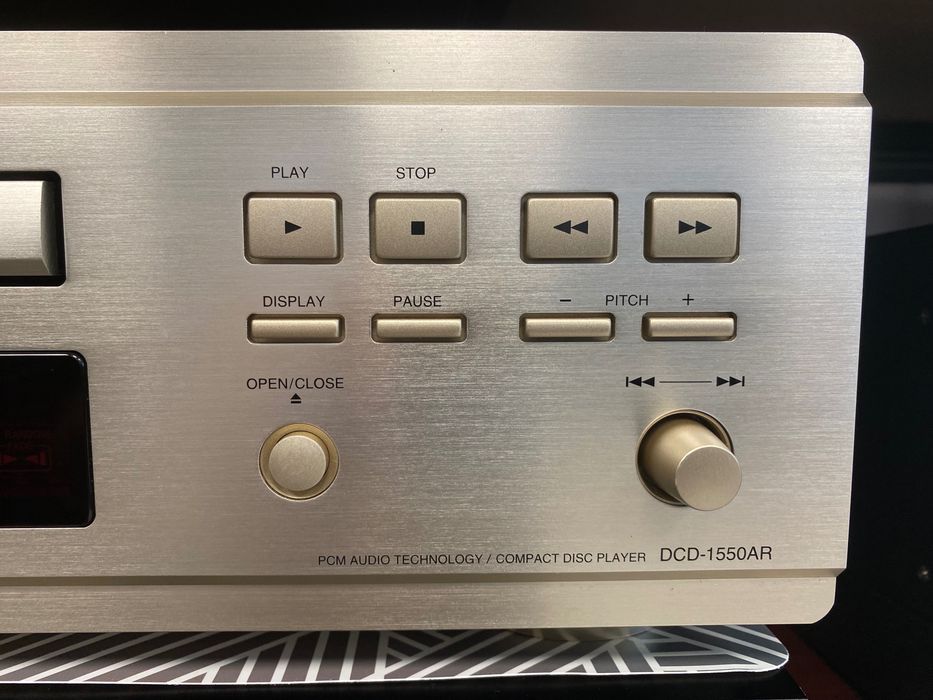 Висок клас CD плеър Denon