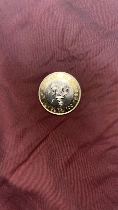 Продам монету 100 тенге