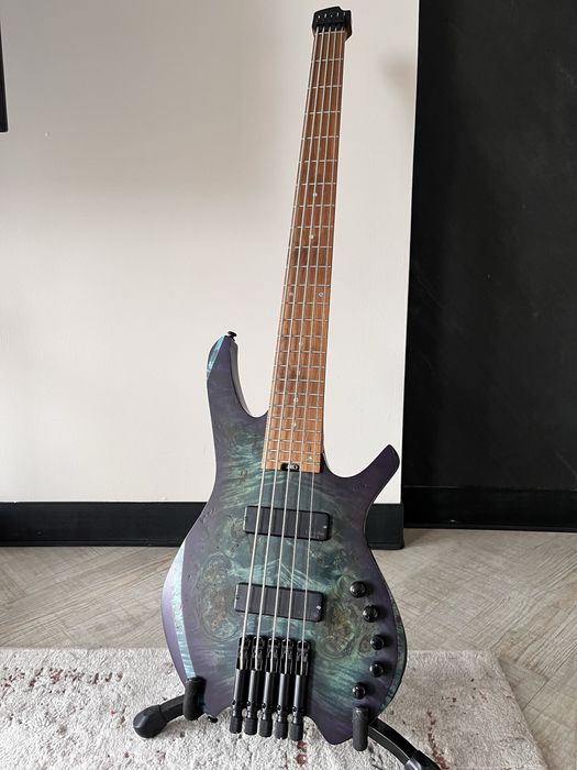 Бас гитара Cort Space 5