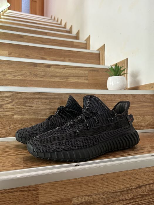 Yezzy 350 black