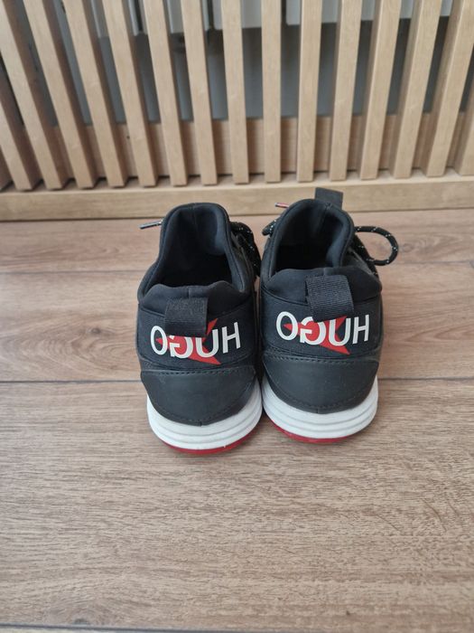 Черни обувки HUGO 38номер