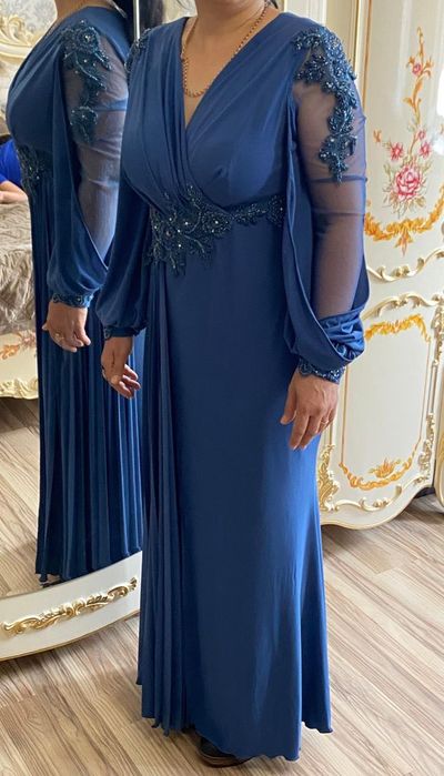 Красивое вечернее платье