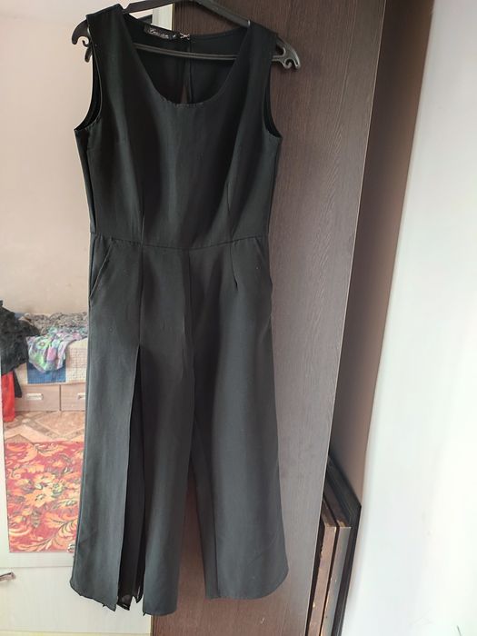 Сатылымда койлектер т.б киімдер