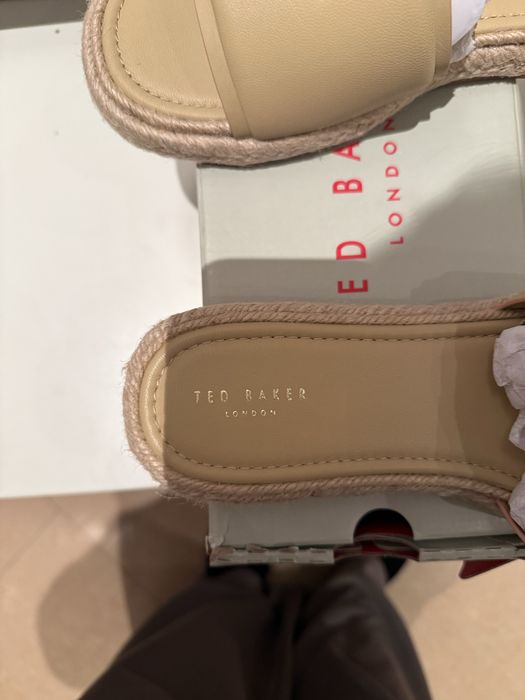 Чехли Ted Baker 40