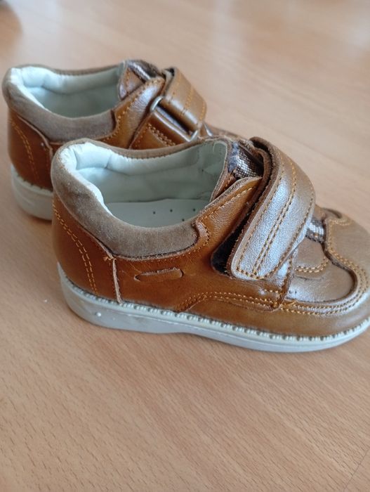 Детски обувки 20 и 21 номер