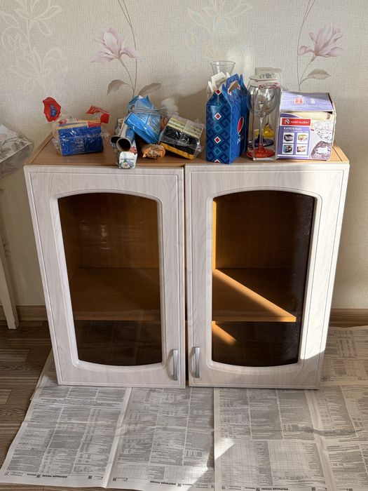 Продам шкафы кухонные