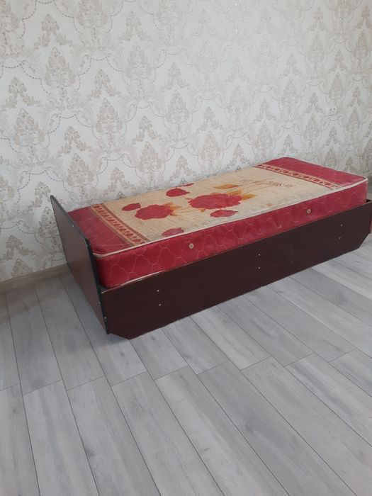 Кровать для дома срочно