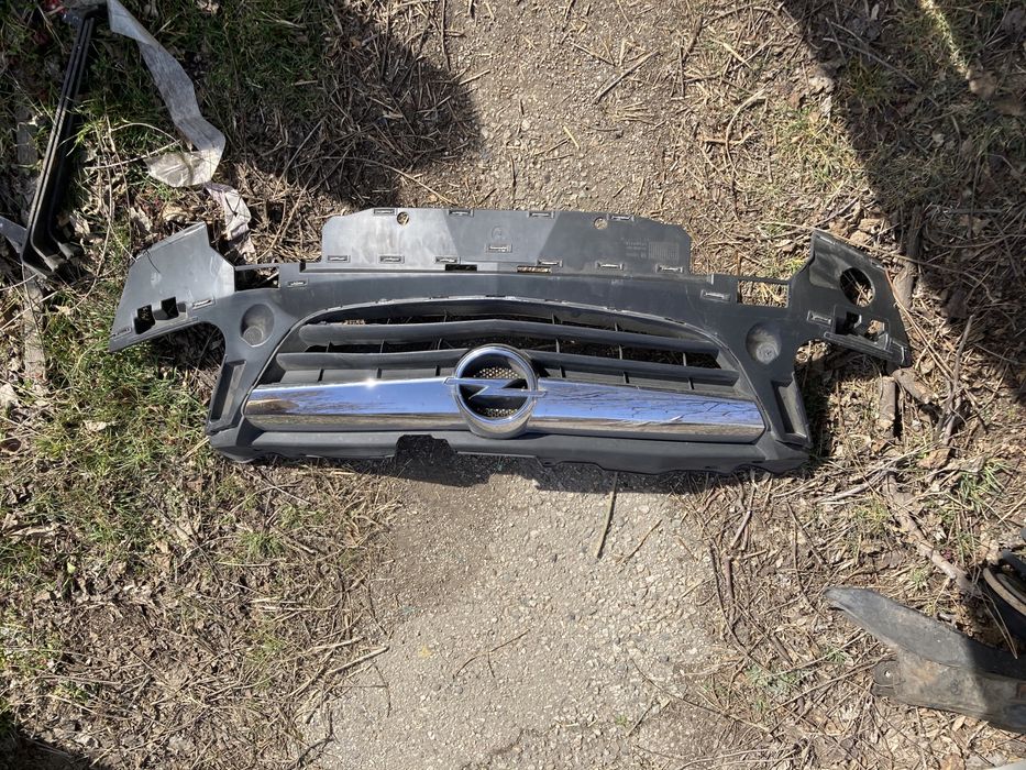 Опел корса 5врати и 3ри врати на части.