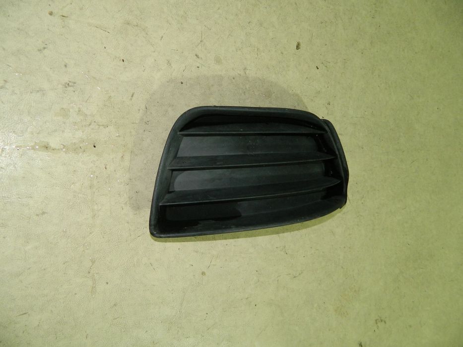 Grila bara fata partea dreapta, Fiat Punto, 2003, 2004, 2005, 2006,, 735320944