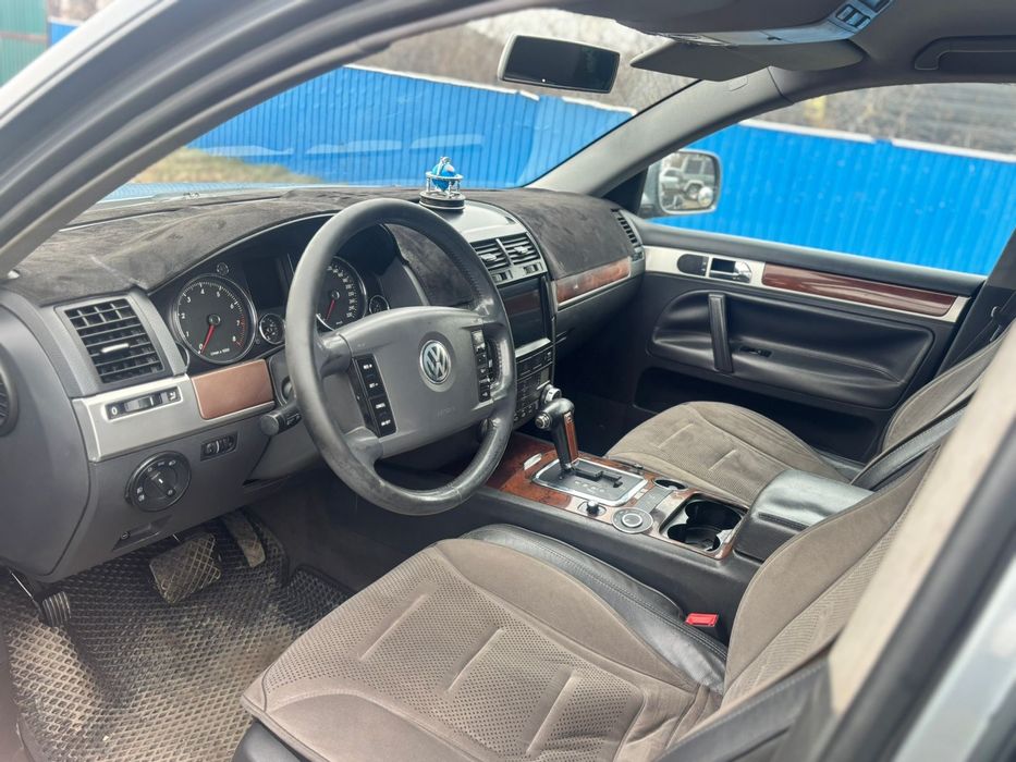 Продам Тоуарег 3.2