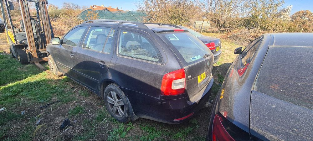 Skoda Octavia, на части.