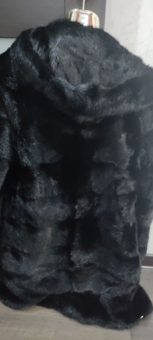 Продам норковую шубу