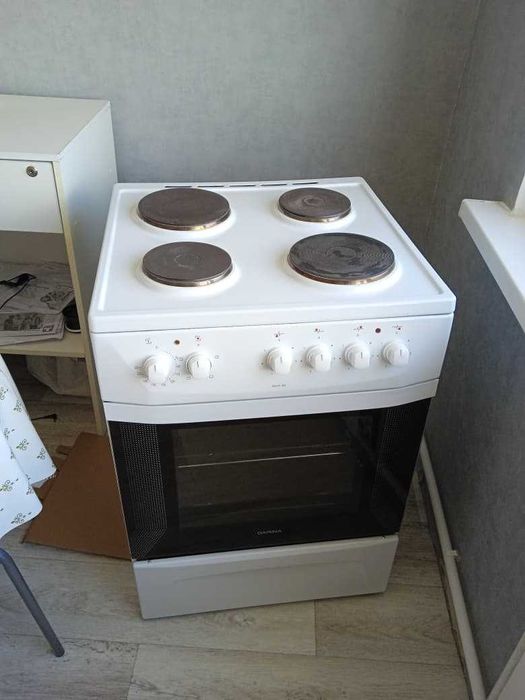 Продам плиту Дарина 60 см