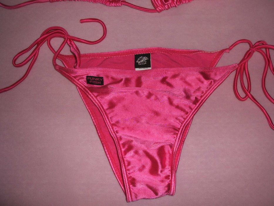 Costum de baie Funky Fish nou