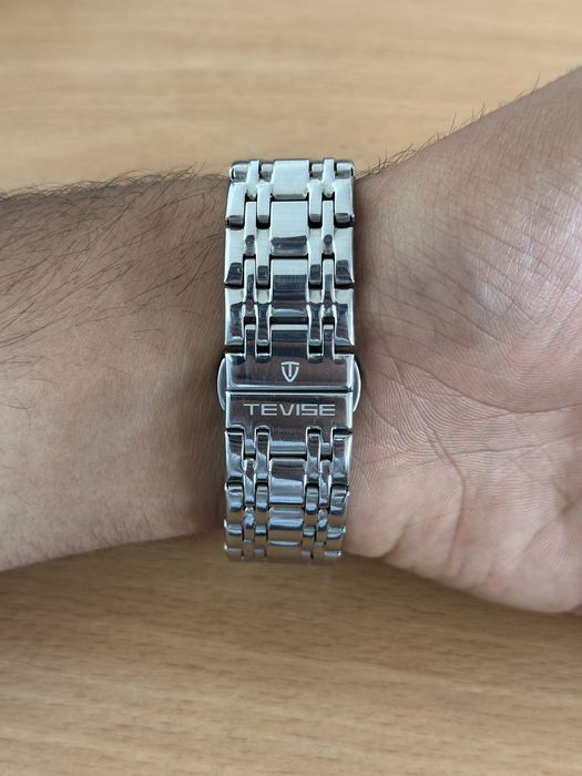 ELEGANT TEVISE qo'l soati, mexanik avtopadzavod qol harakatida ishlidi