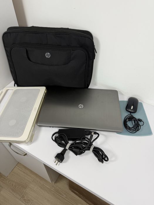 Laptop HP ProBook 4740s, Ecran Mare + Geantă și Accesorii, Componente Noi