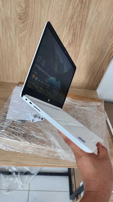 Noutbuk HP 14S PREMIUM