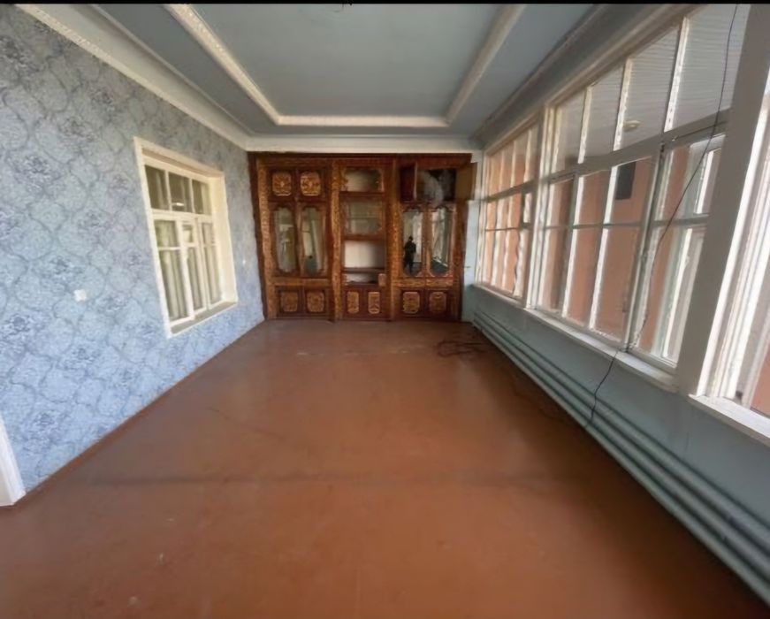 Uchastka sotiladi almashiladi bat xamma variant ko'rib chiqiladi