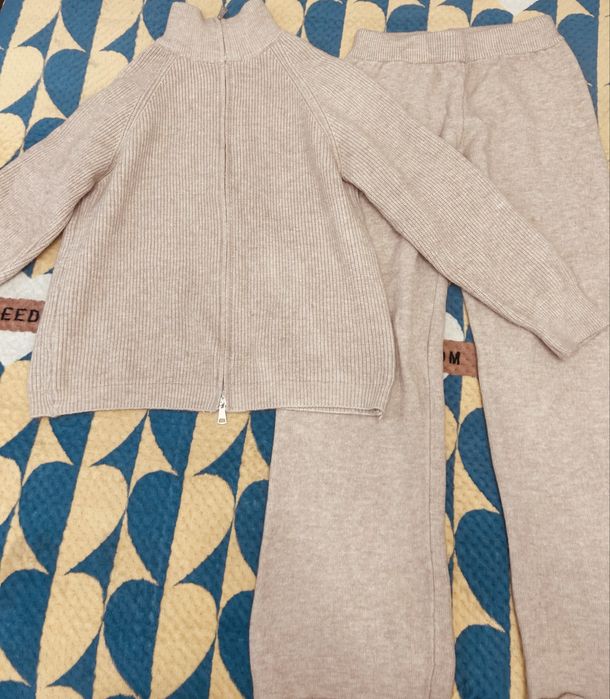 Теплый шерстянной костюм