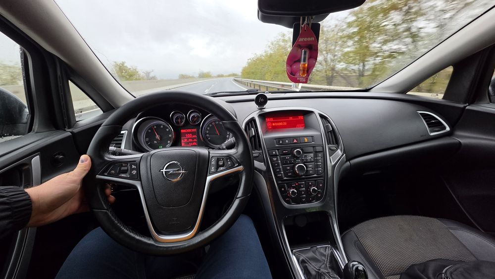 Opel Astra J - 2013 - 1.7 diesel 130 CP
