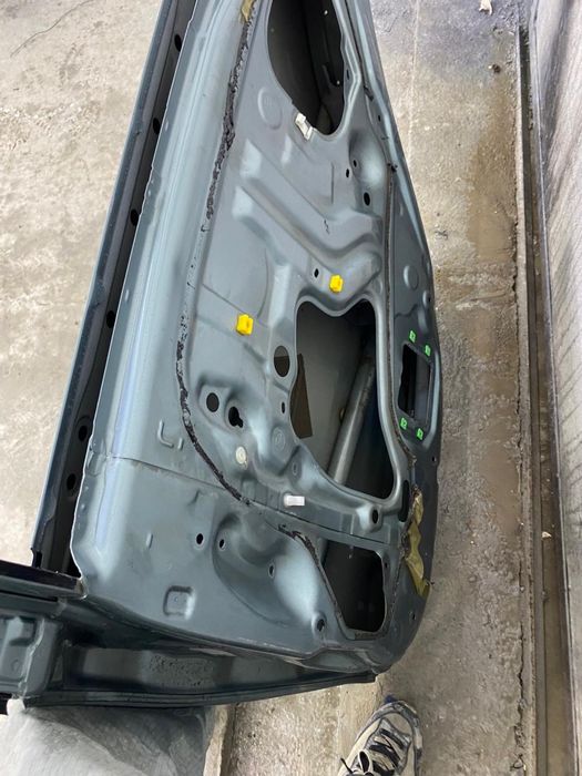 Дверь б/у оригинал