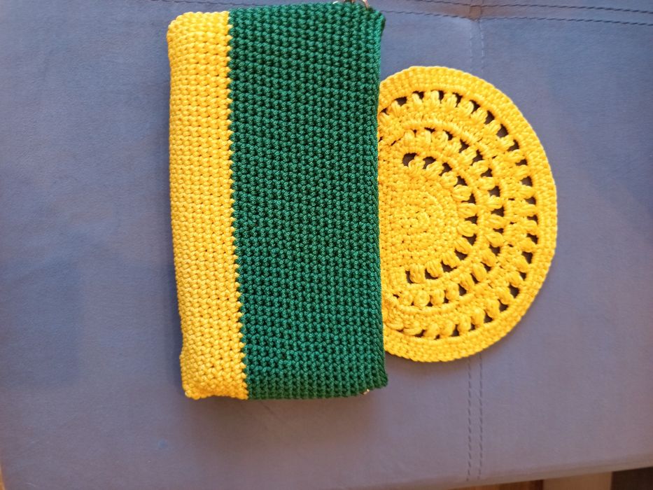 Лятна чанта, ръчно изплетена.