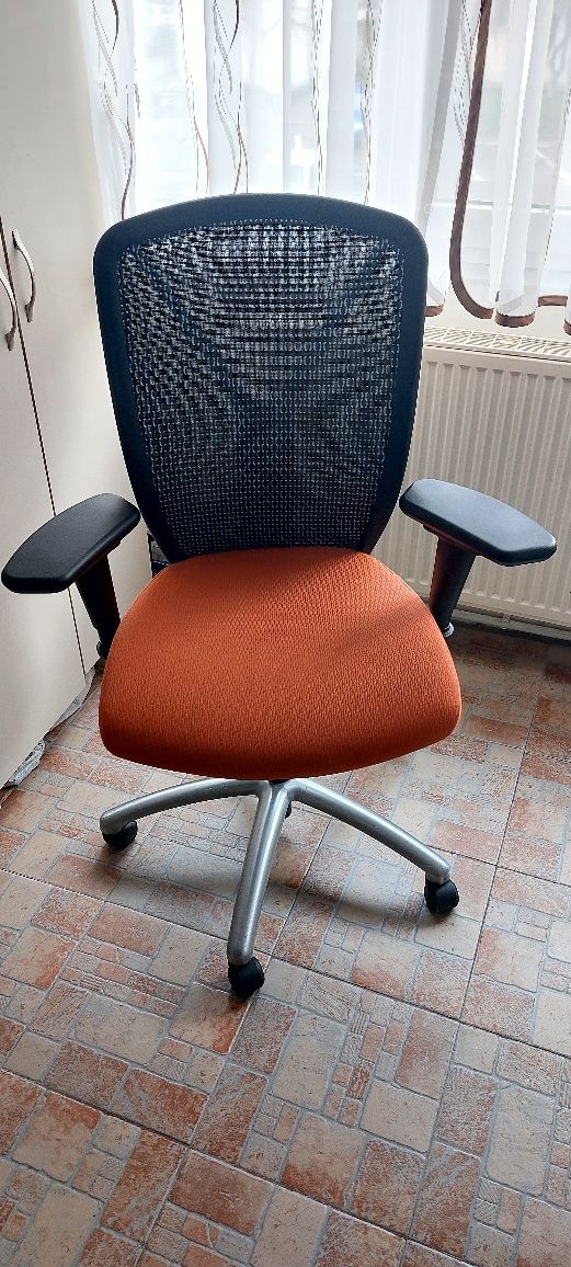 Allseating fluid deals task chair