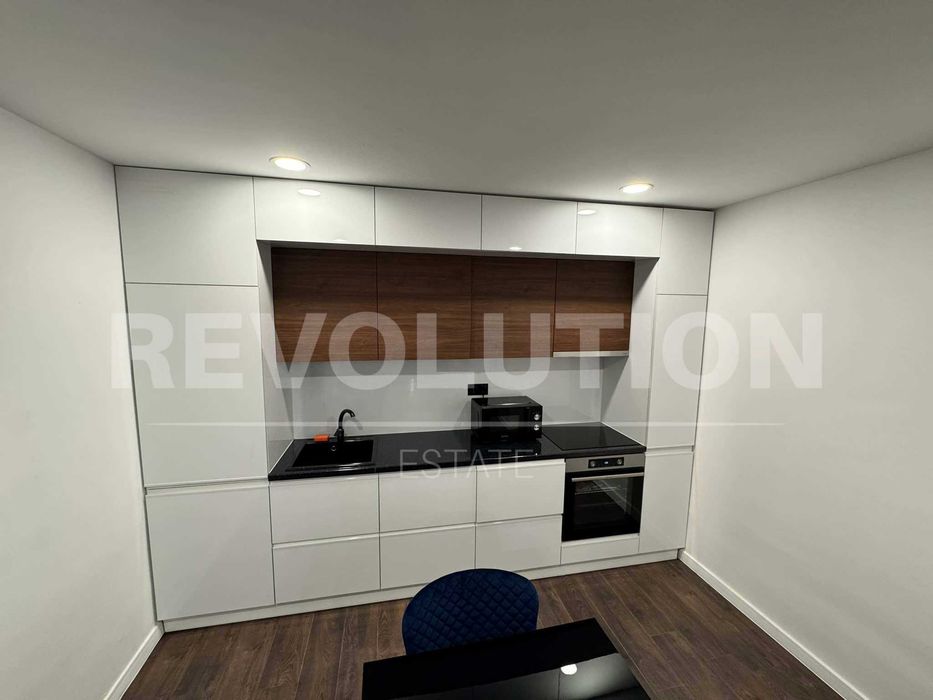 Чисто нов тристаен апартамент в затворен комплекс !