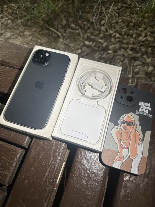 Продам телефон Айфон 15 128Gb/86