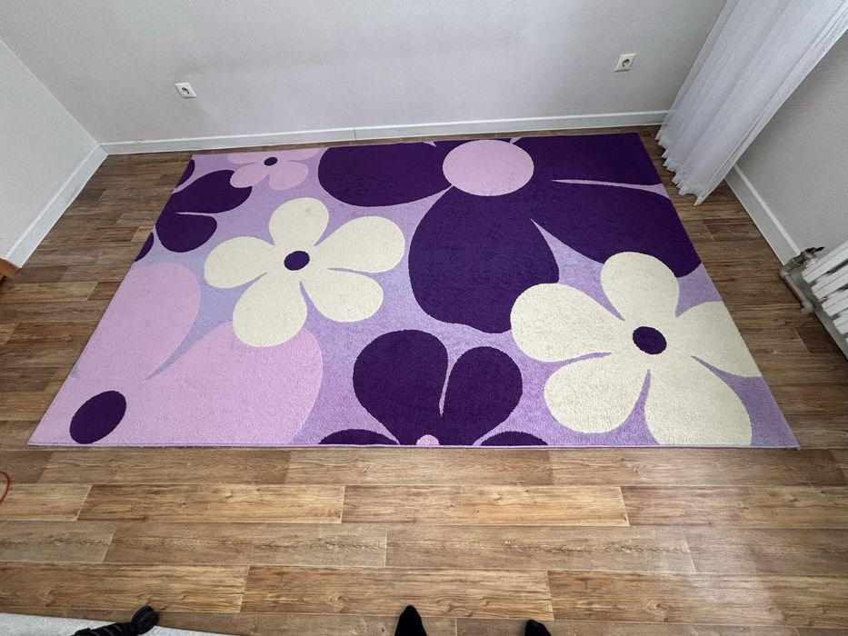 Продам ковер,размер 2*3