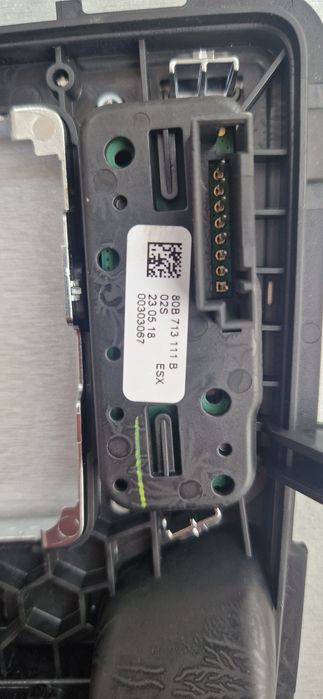 Панел S5 оргинален 80B713111B