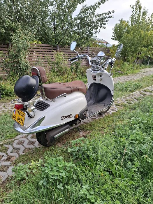 Motociclu Agm L1 e