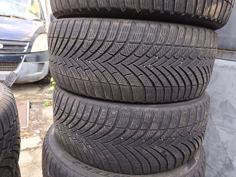 Anvelope MS iarna 235 45 19 semperit 2024 5.5-6.5mm