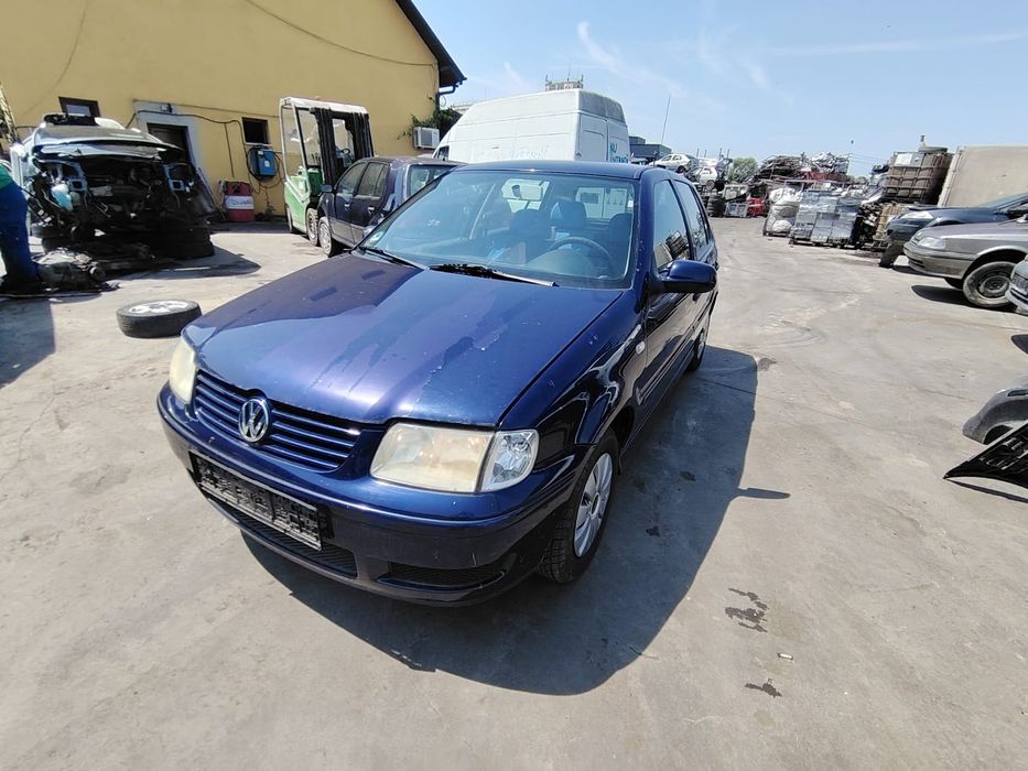Fuzeta fata dreapta Volkswagen VW Polo 2001 1.4 MT (60 hp)
