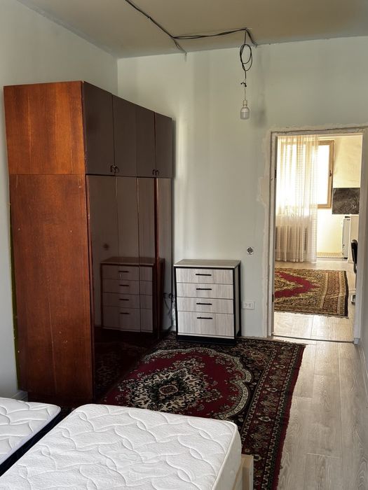 Сдаётся 2х 3этаж 4дом Чилонзор 18квартал Договорная