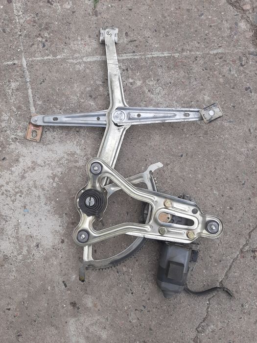 Стеклоподъемник электрический на w124 мерседес