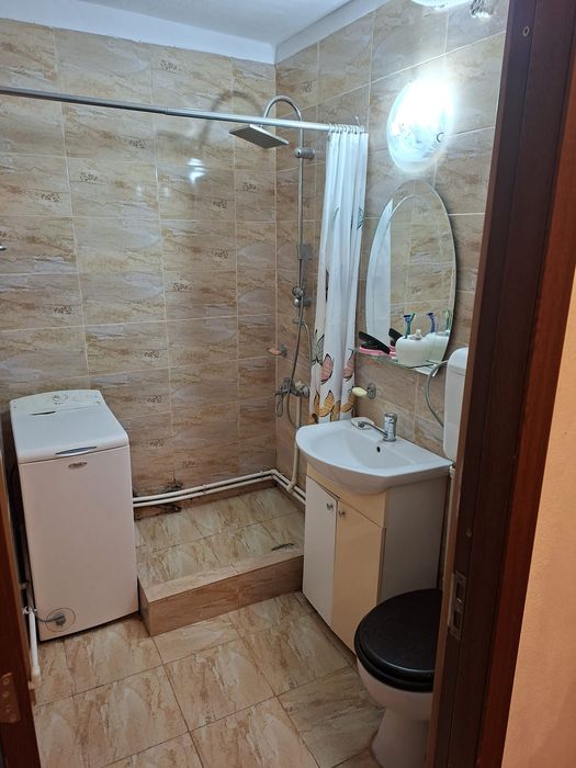 Vând Garsonieră confort 1