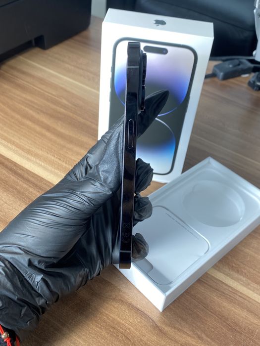 iPhone 14 Pro• 128 GB • Space Black