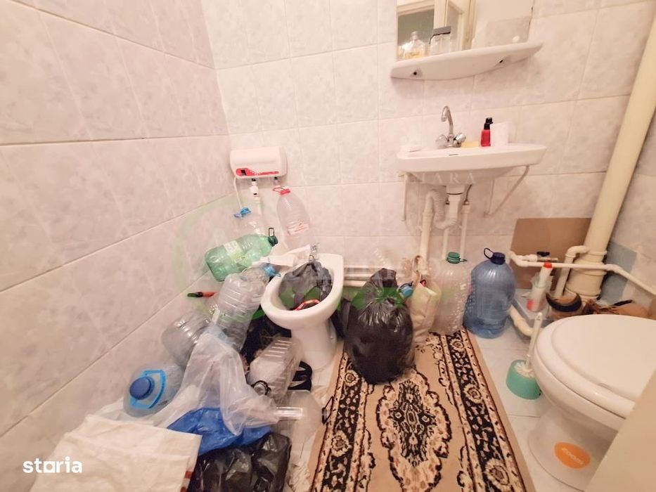Apartament 4 camere, 2 bai, 80 mp, zona Narcisa