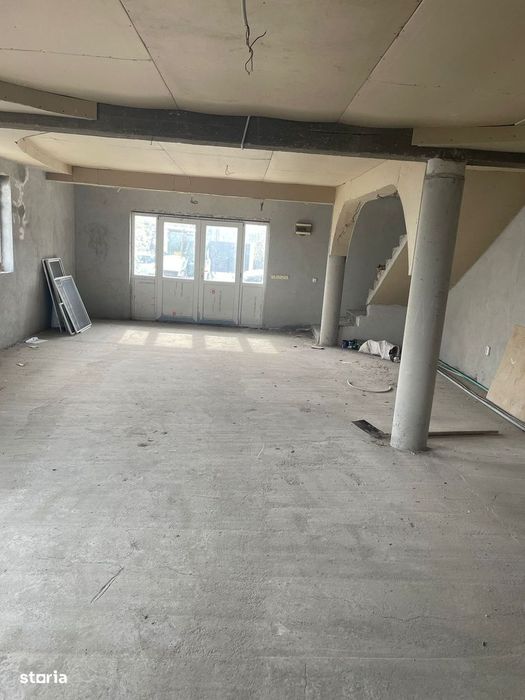 Casa de vanzare, Poroschia, in constructie avansata