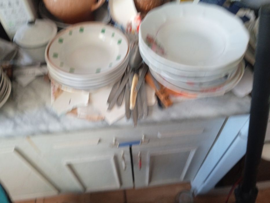 Отдам тарелки дешево