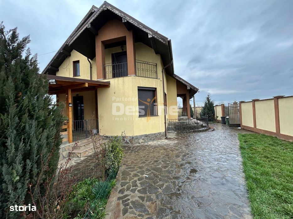 Casa cu piscina Fermelor 840mp teren  285.000€