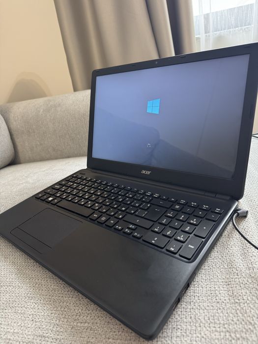Продавам лаптоп Acer