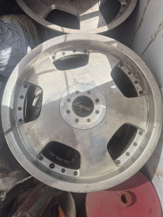 Продаю диски для машина