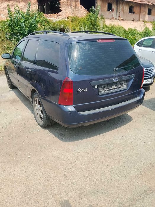 Ford Focus 1.6 бензин