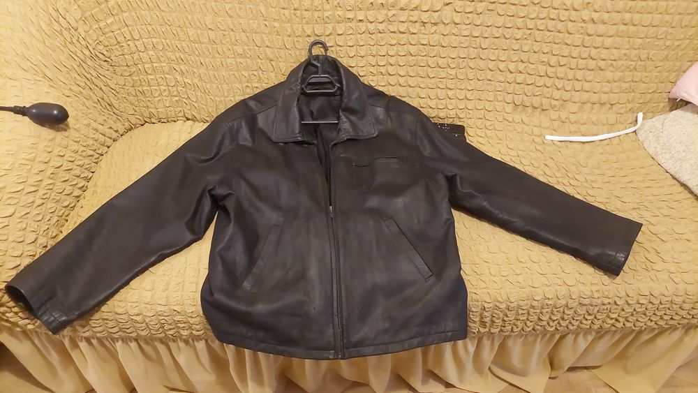 Scurtă din piele naturala