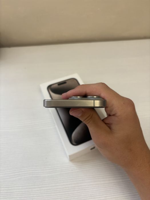 Iphone 15 pro Natural titan 128gb