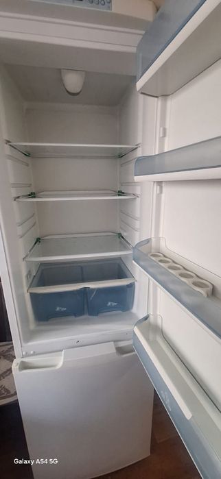 Продам холодильник Атлант