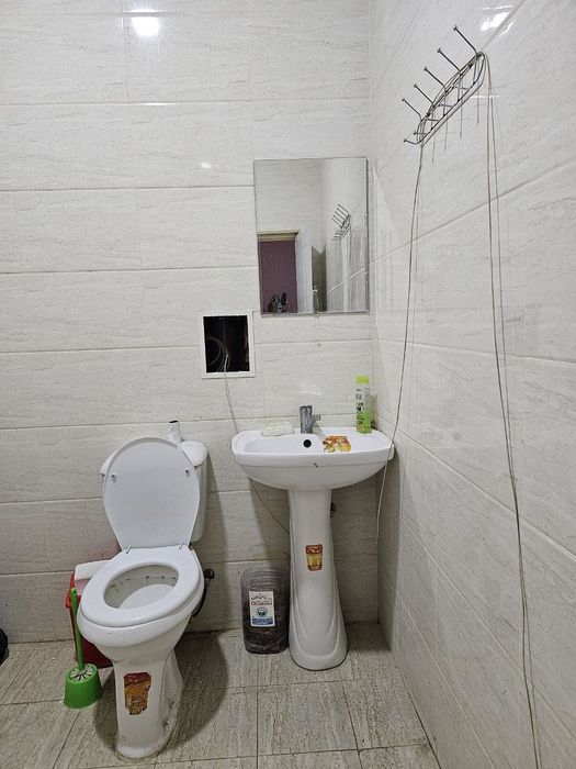 Sergile 3bekat yon oldida. Kvartira bolalarga birga turishlikka